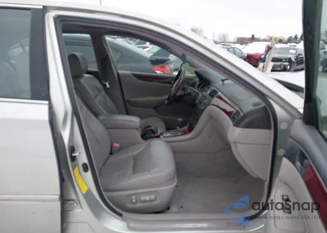 2004 Lexus Es 330 from USA, damaged, VIN JTHBA30G045007302